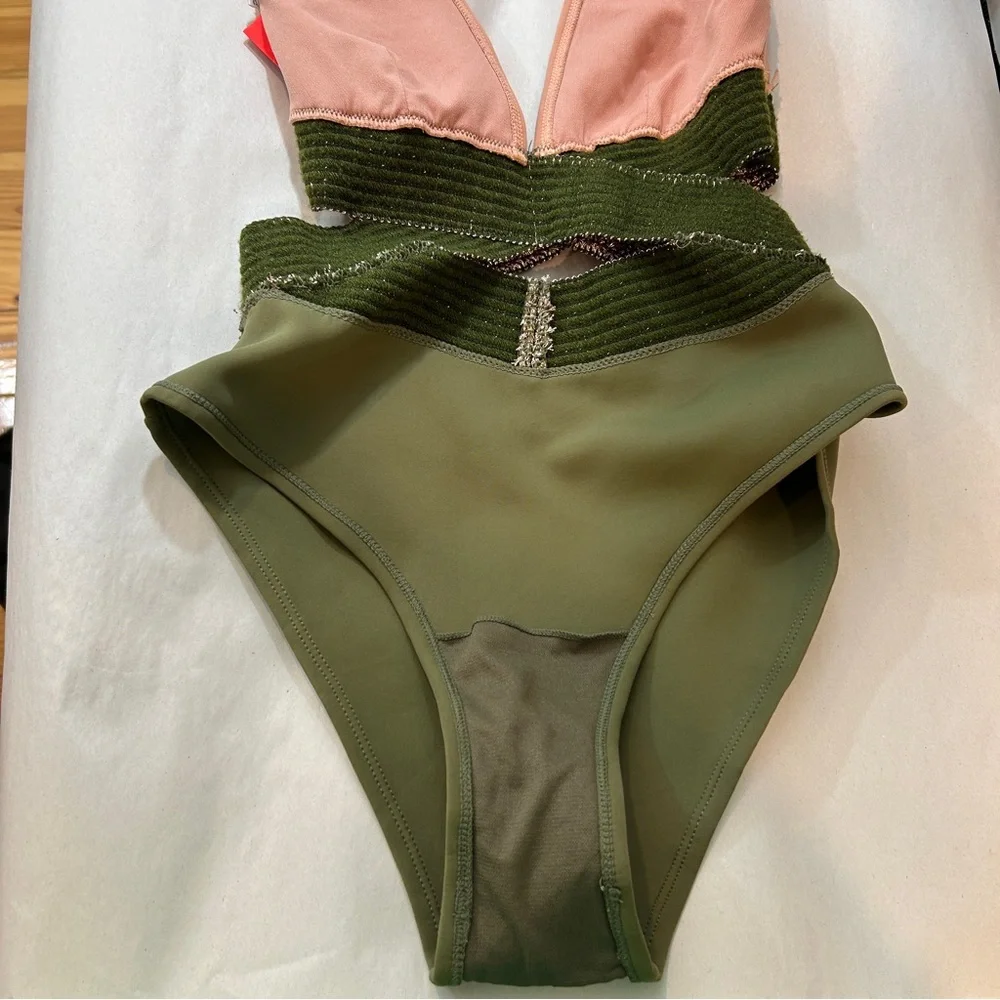 Chic Pink and Green One-Piece Saddle-Stitch Cutout Detail Swimsuit Size 10